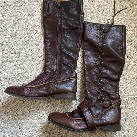 Leather boots - Picture 2 of 4